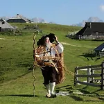 Chata Koca Predilnica Velika Planina *