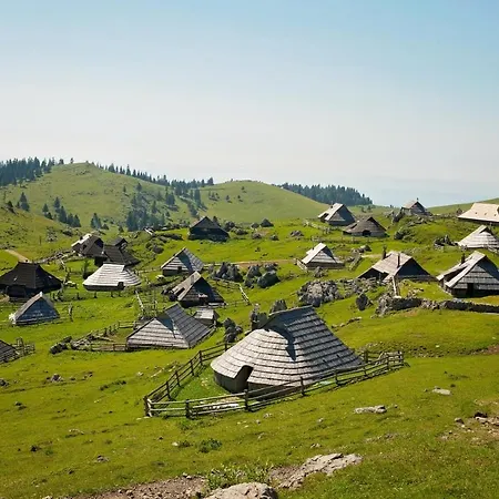 Koca Predilnica Velika Planina Alojamento de Turismo Selvagem