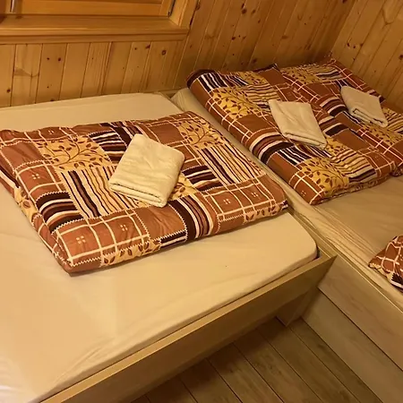 Koca Predilnica Velika Planina بيت خشبي